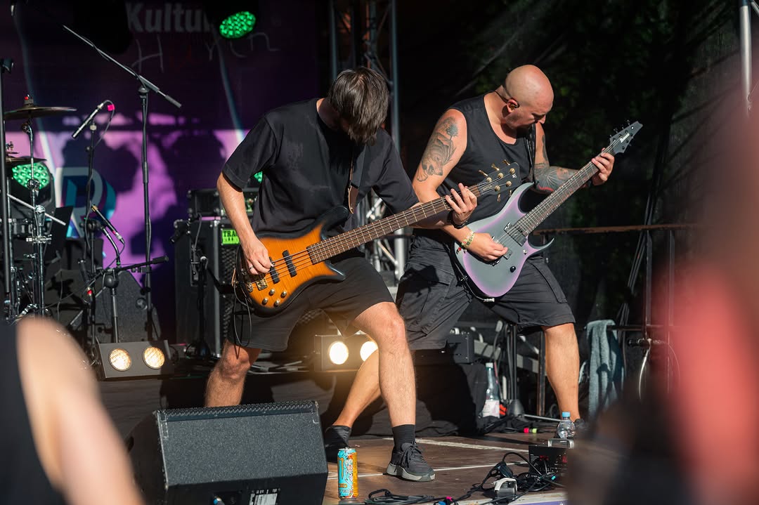 @calibre_infinite @ Rock am Teich 2026 🤘

Hier ist kein Nacken verschont geblieben: Schweißtreibend und laut hat CALIBRE INFINITE die Bühne zum Beben gebracht 🔥 Vielen Dank, dass ihr dabei wart, es wa…